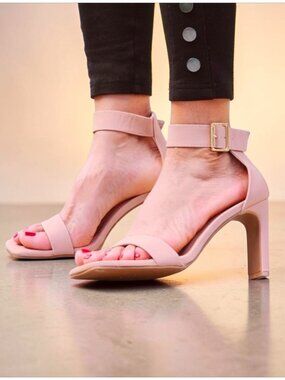 Strappy Nude Block Heel Sandals With Ankle Strap For Women
